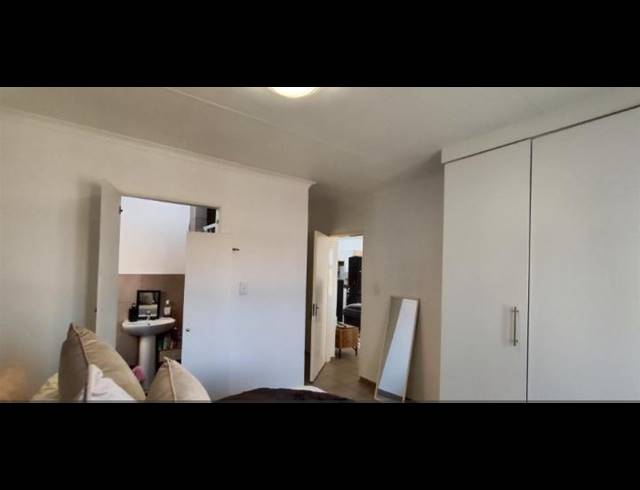 3 BEDROOM APARTMENT FOR SALE IN ALBERTSDAL